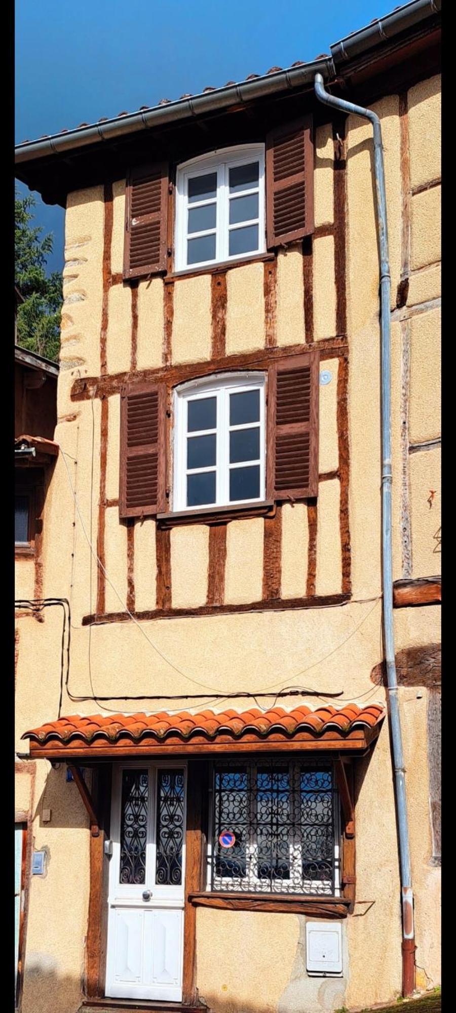 Charmant Duplex A Thiers, Vue Sur La Chaine Des Puys Exterior foto